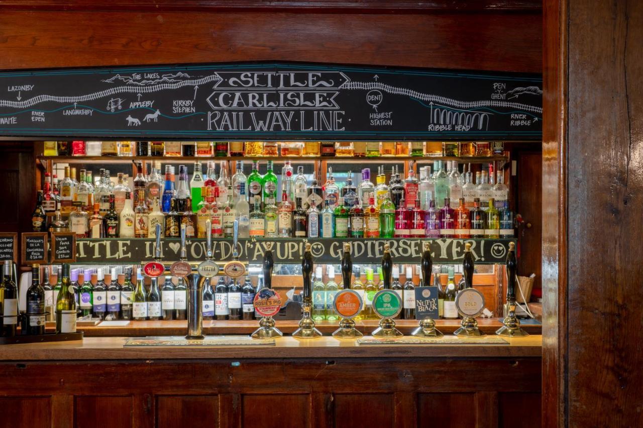 The Golden Lion At Settle Hotel Luaran gambar